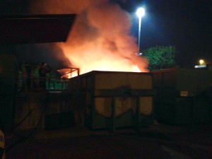 2016_02_23_incendio_discarica_albiolo