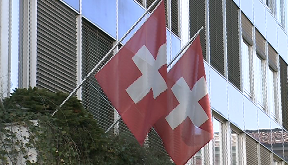 Lugano, aree chiuse: multe fino a 10mila franchi. Canton Ticino, 2508 positivi. 340 i dimessi