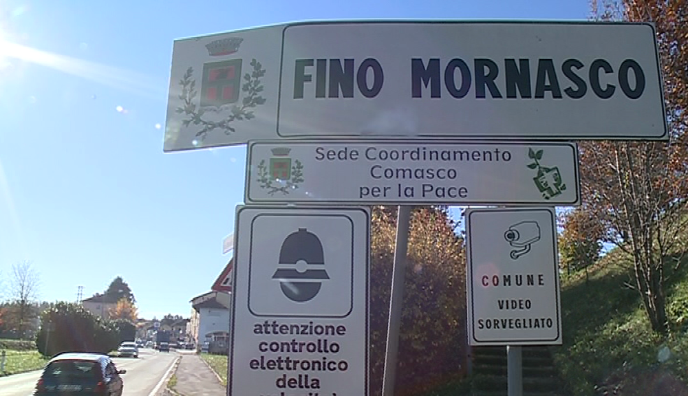 Passaggio a livello di Fino Mornasco chiuso di notte fino a sabato