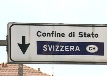 cartello confine svizzera