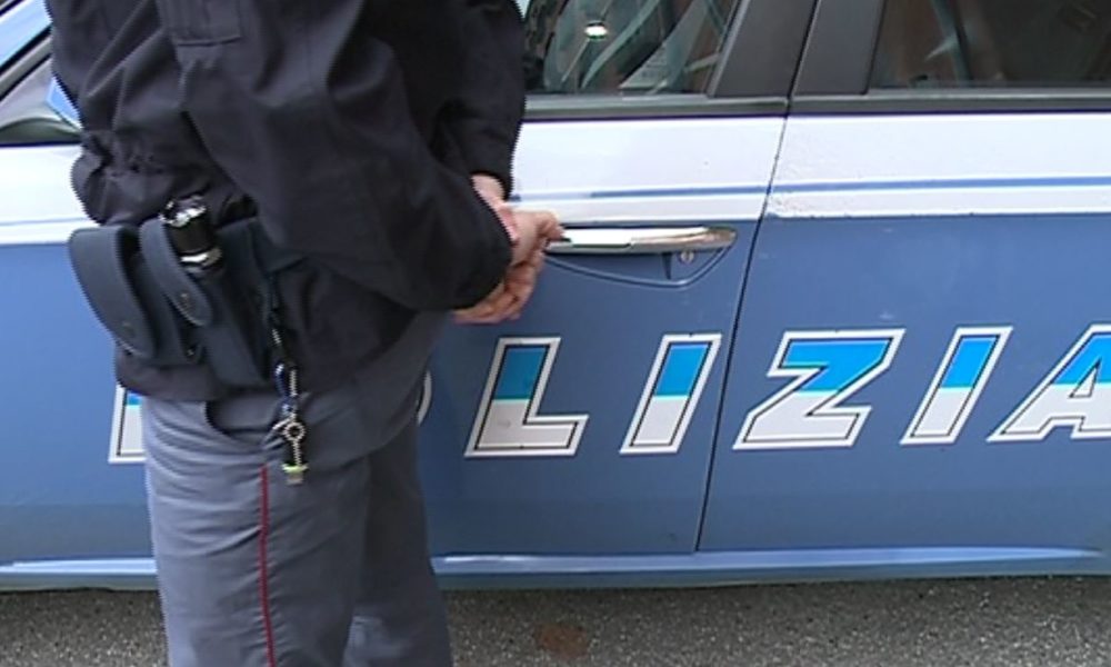 Albavilla, spacciava cocaina a domicilio, arrestato 45enne