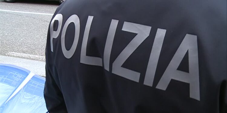 Polizia Como. Arresto albergo