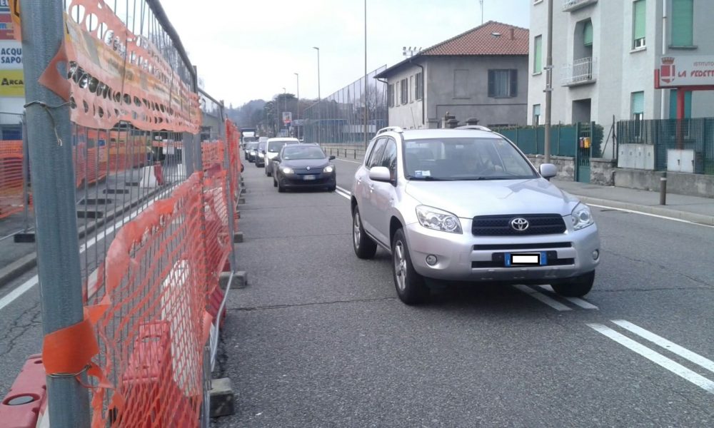 Lavori in corso a Como. Via Brogeda a senso unico. Chiusa via Martino Anzi