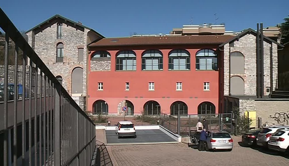 Como, sfuma l’ipotesi di un nuovo dormitorio nel collegio di Santa Teresa. La struttura resta all’Insubria