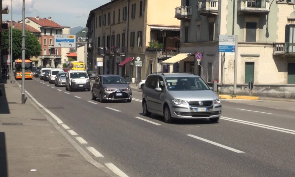 Como, via Napoleona: i carabinieri aiutano un 55enne disoccupato e gli pagano l’albergo per la notte