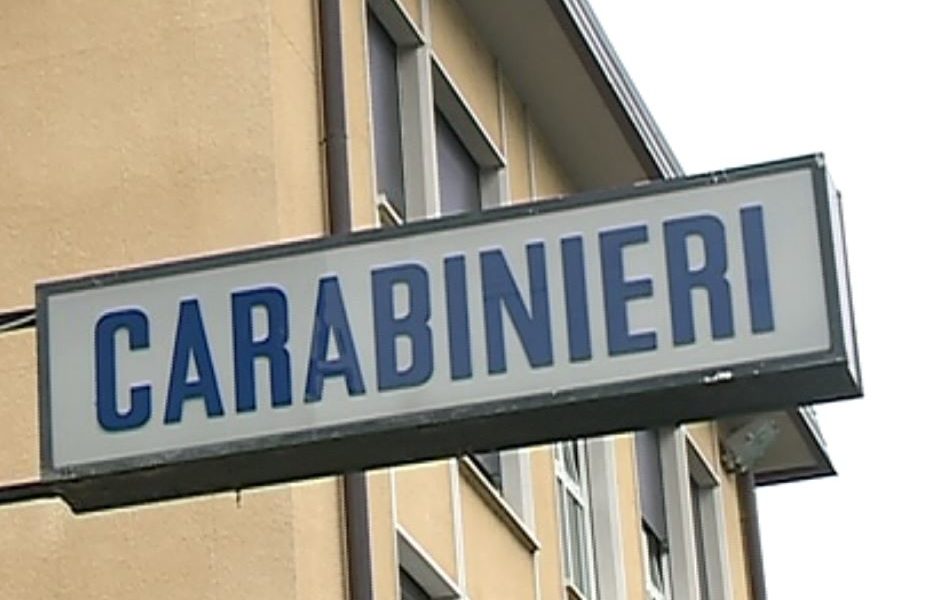 Furti e danni alle auto in sosta a Maslianico e Cernobbio, tre giovani arrestati dai carabinieri
