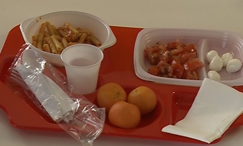 Appalto servizio mense scolastiche, Aleotti (M5S): “Ora si mantengano le promesse concordate”