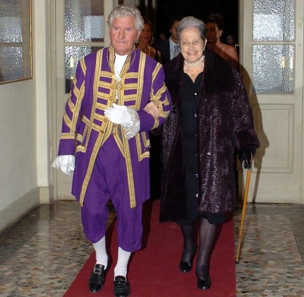 Addio a Romano Pozzana, storico custode e maschera del Teatro Sociale