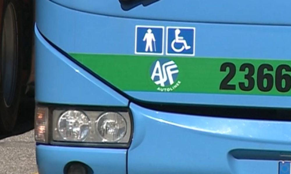 Da Como al lago, mancano i bus, odissea per tornare da scuola