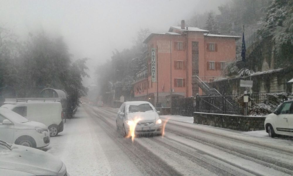 Niente “big snow”, ma la neve ha imbiancato il Lario. Viabilità scorrevole