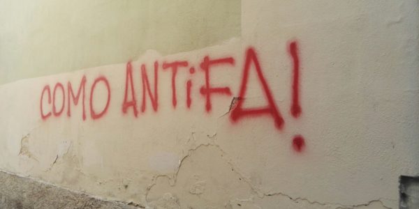 vandali-cie-como-migranti-2 (1)