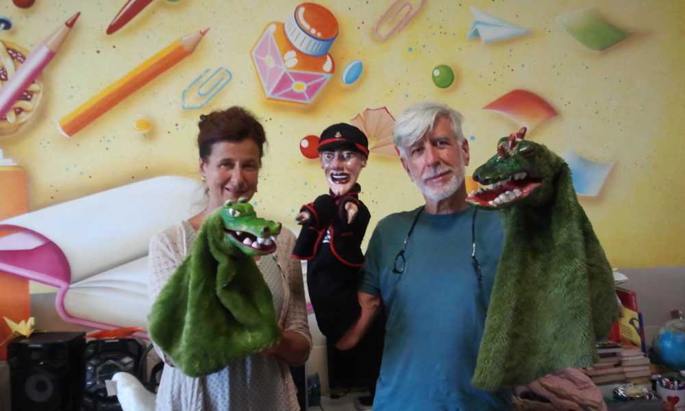 Burattini in pediatria oggi al Sant’Anna. Sorrisi e svago per i piccoli pazienti