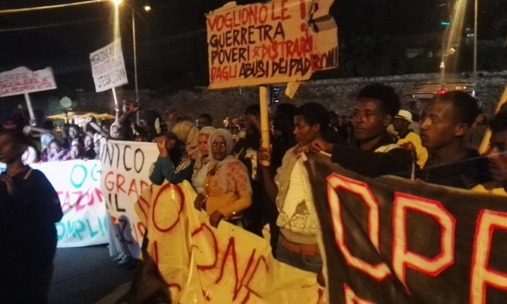 VIDEO Corteo migranti, all’improvviso il coro di massa: “Grazie Como”