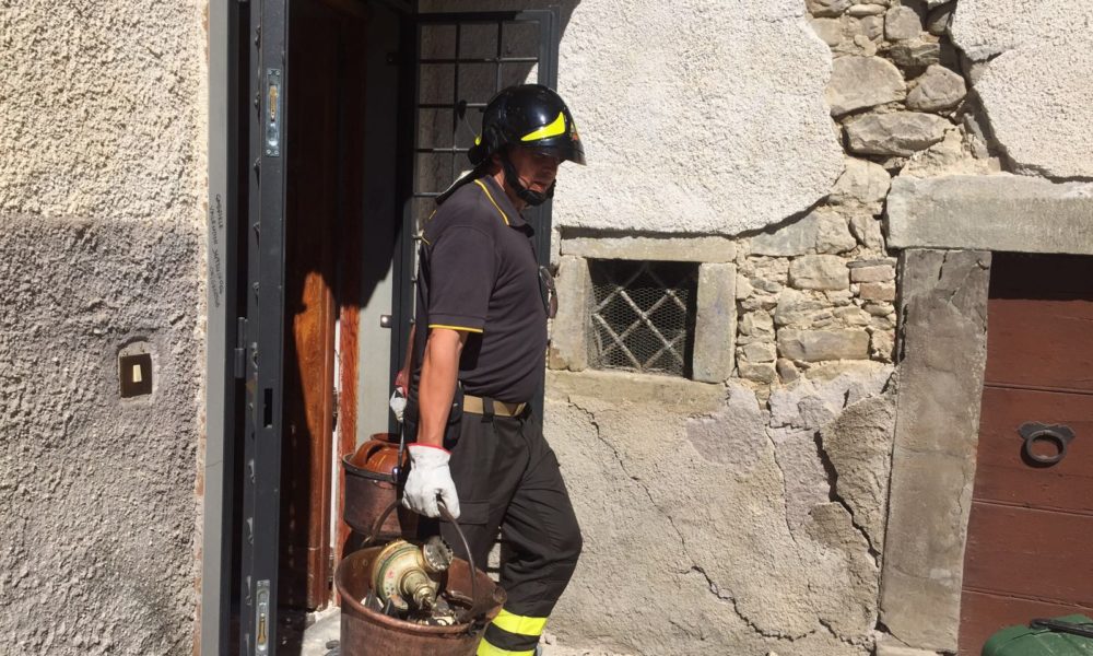 FOTOGALLERY – I vigili del fuoco di Como ad Amatrice in aiuto dei terremotati