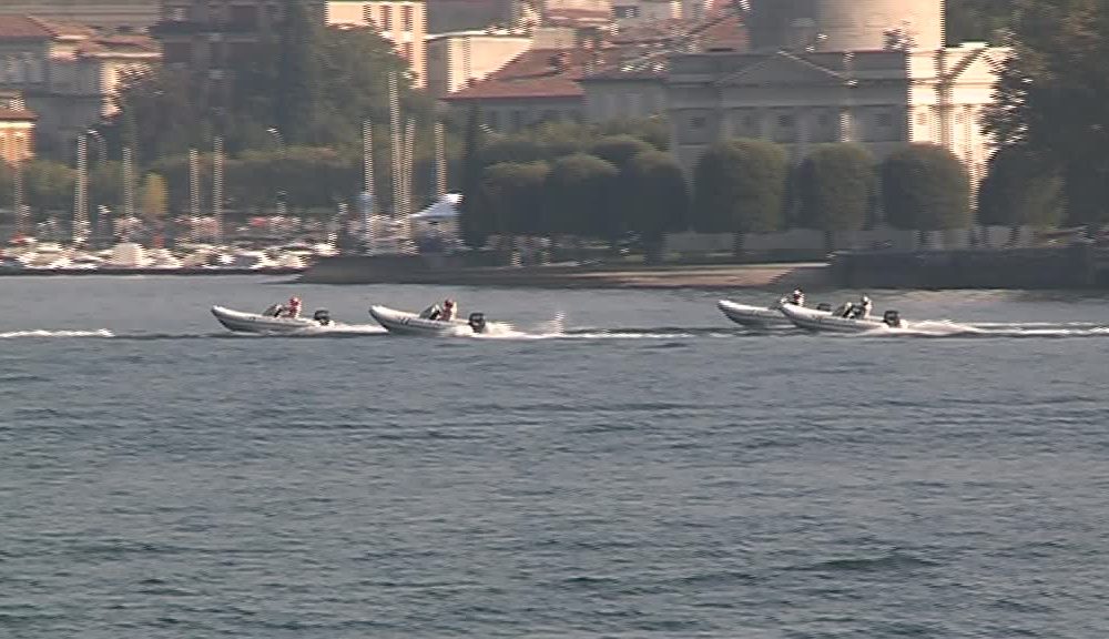 Centomiglia del Lario, bolidi pronti. Durante le gare sospesa la navigazione
