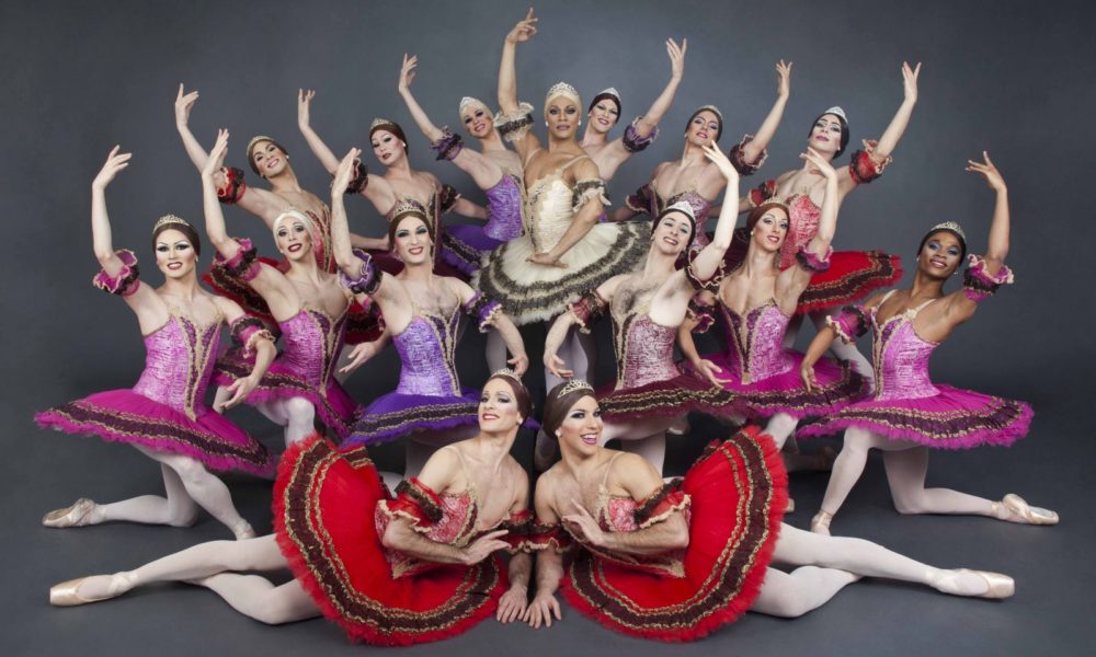 Trasformazioni al Sociale di Como: domani il genio assoluto de Les Ballets Trockadero Monte Carlo (i Trocks)