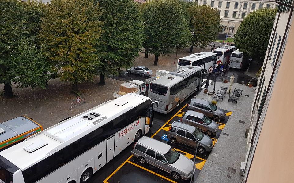 Como, piazza Roma resterà Ztl. Confcommercio: “Intrappolati dal tecnicismi burocratici”