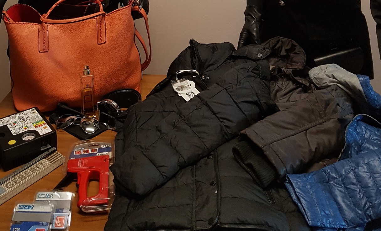 2016_11_24_cc_refurtiva_dettagli