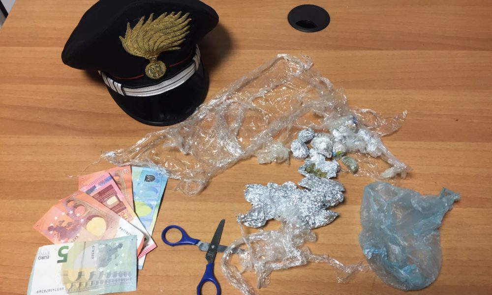 Como: spaccio di droga nei giardini di via Sant’Elia, due arresti