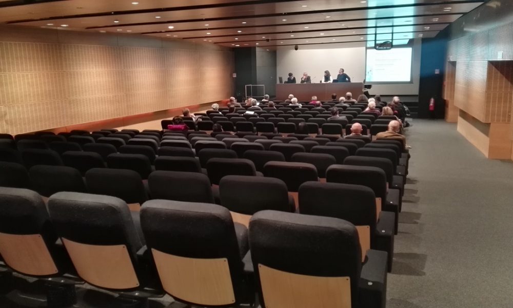 VIDEO Piano del traffico, sala semideserta. Un cittadino a Gerosa: “Voglio usare l’auto”