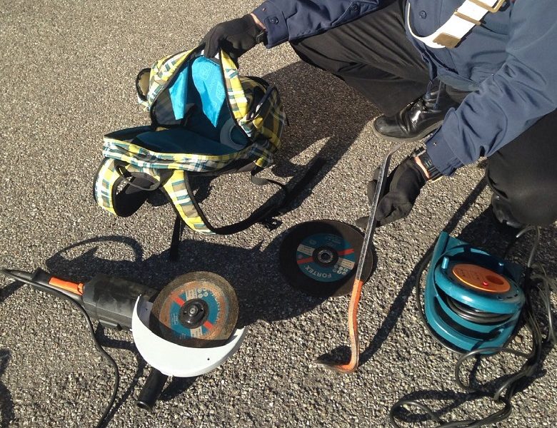 VIDEO Rovellasca: imprenditore torna a casa e trova i ladri in taverna. Arrestato albanese 42enne