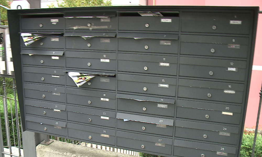 REPORTAGE – Rebbio, viaggio nel quartiere della posta a singhiozzo