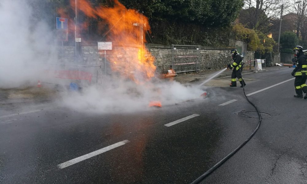 VIDEO Lingue di fuoco alte metri: esplode tubo del gas, paura a Muggiò