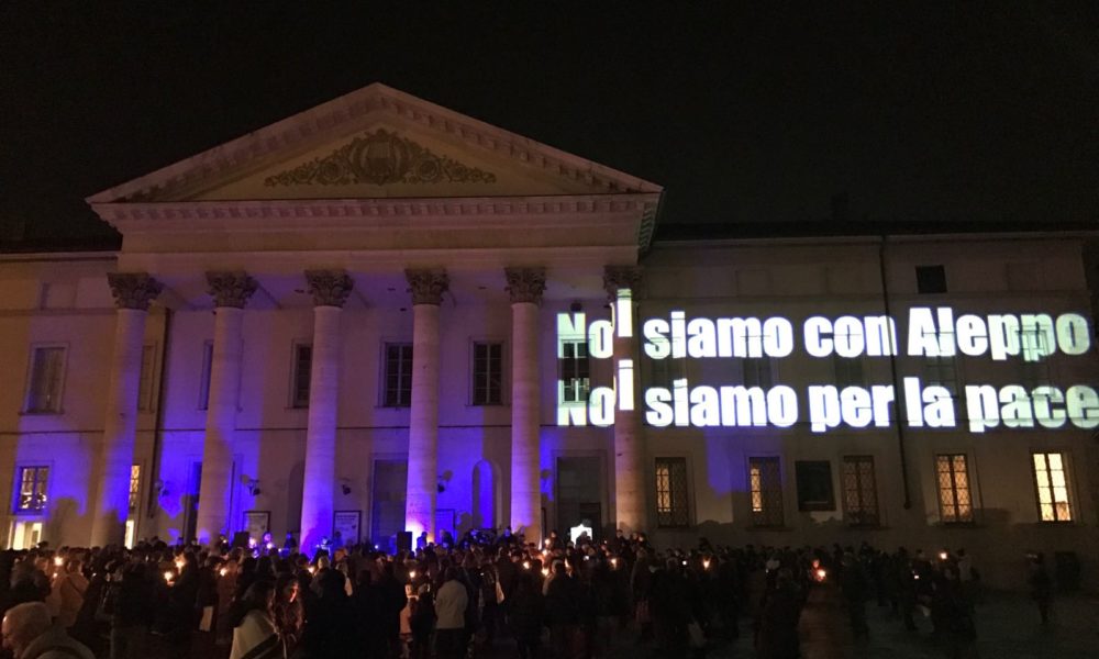 VIDEORACCONTO Piazza Verdi: “Noi siamo con Aleppo, noi siamo per la pace”