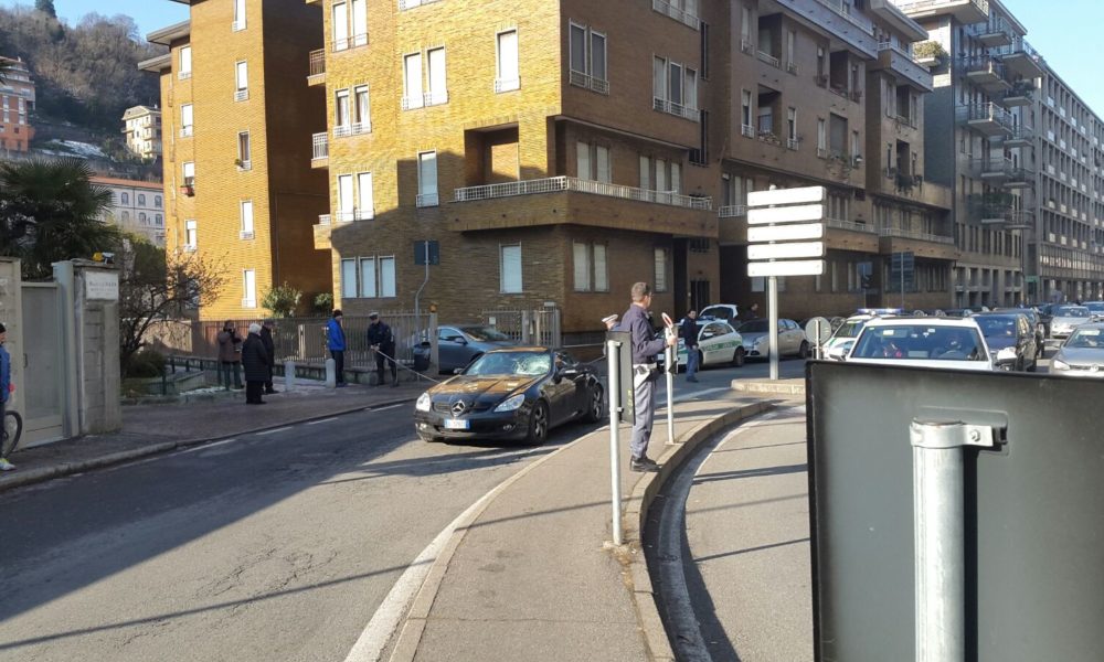 Incidenti in viale Masia, colpa (anche) del sole. Iantorno: “Intervento urgente, non si può più aspettare”