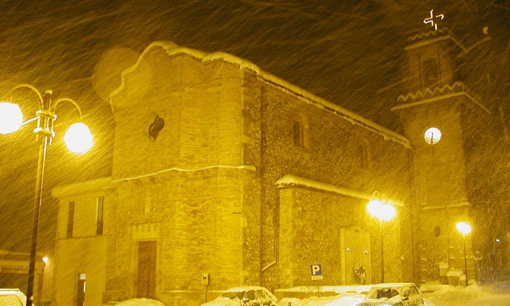 VIDEO Terremoto e neve in Centro Italia, i visori notturni dell’elisoccorso di Como per i dispersi