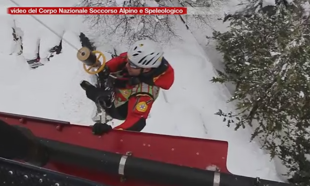 Sisma e neve, chiusa anche la seconda missione: l’elisoccorso di Como rientrato dal Centro Italia