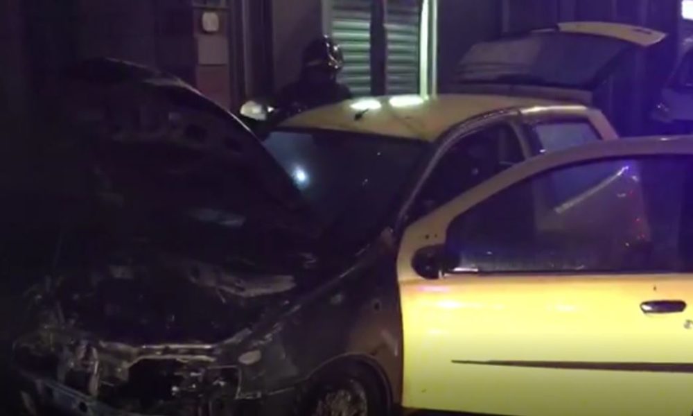 Video Auto Gpl in fiamme, vigili del fuoco in Varesina. Traffico in tilt