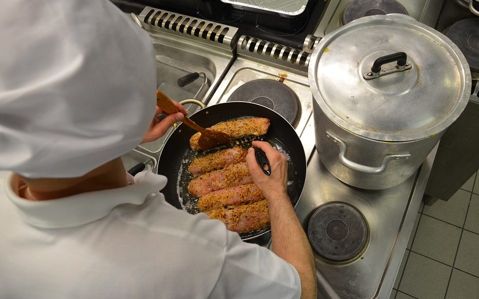 Mangiar bene (e per bene). “Cibi sani e piatti golosi”, corso gratuito del Comune