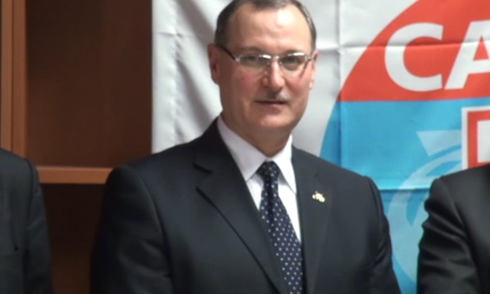 Il sì dei saggi a primarie e Traglio. Rovi e Licata sbattono la porta. Si candida Mottola