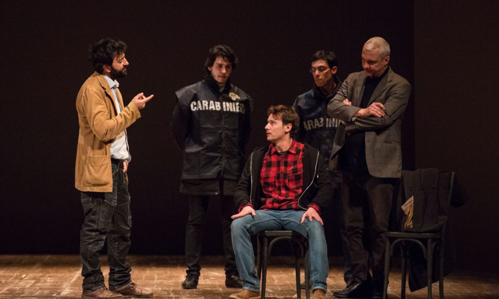 Lo strano caso della donna che morì due volte. Mercoledì ultima puntata al Teatro Sociale