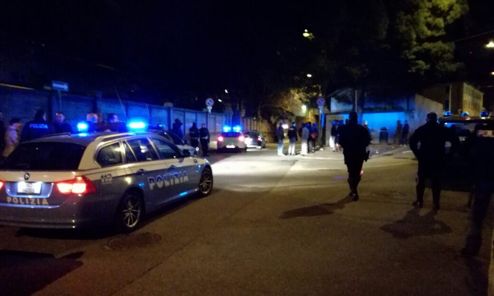 Como: tensione al centro migranti, interviene la polizia