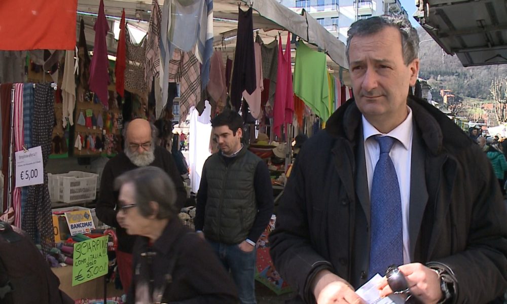 VIDEO Confesercenti Como: “Troppa merce usata tra le bancarelle del mercato, va vietata”