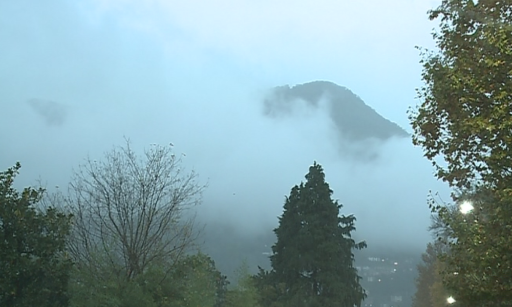 Arriva la pioggia, la Protezione Civile revoca il codice rosso incendi  a Como e Lecco