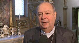 Il messaggio del vescovo Cantoni: “Grazie per l’affetto nei giorni della malattia”