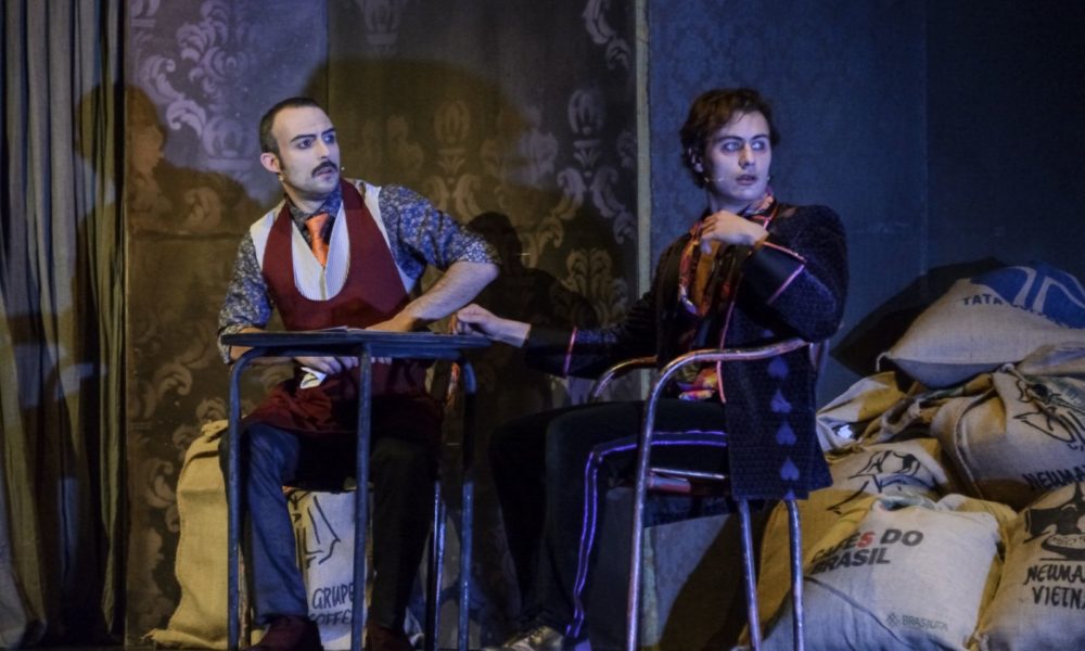 Teatro Sociale, si chiude alla grande con Quelli di Grock: in scena La bottega del caffé