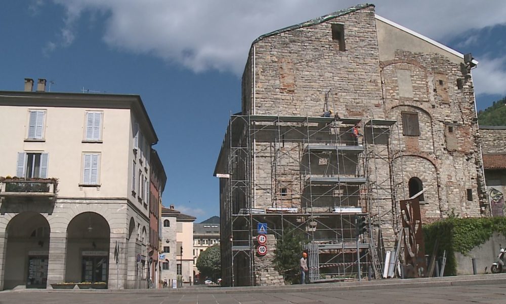 Sfida sul marchio tra Cartier e la casa d’abbigliamento comasca Pantero Pantera