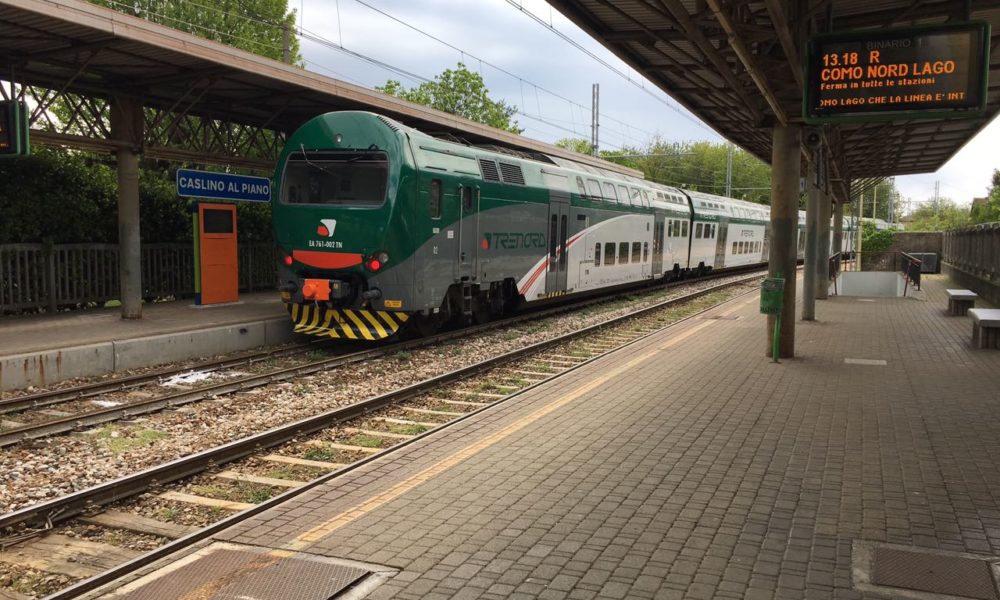 Treni: biglietti e abbonamenti più cari. In 4 giorni sulla linea Chiasso-Milano quasi 600 minuti di ritardo