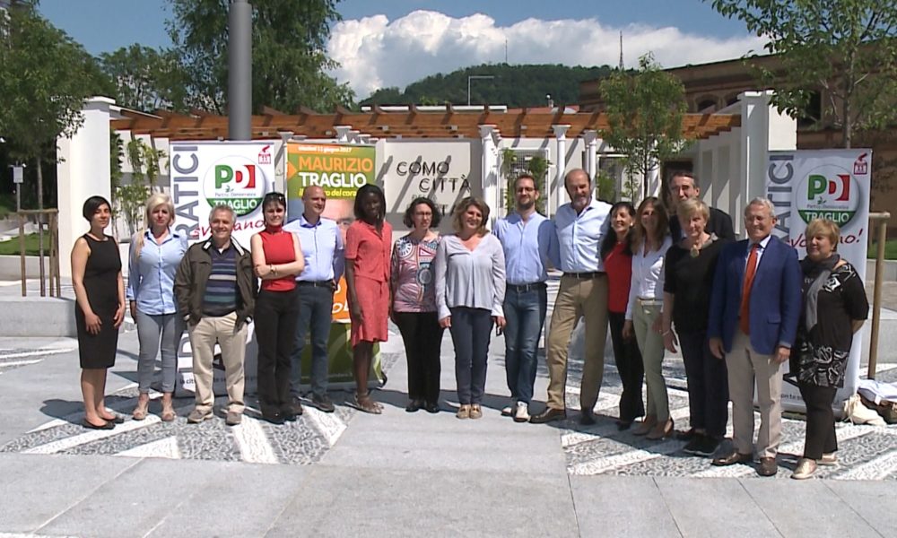 La lista Pd si presenta in piazza Fisac: “Età media 44 anni, parità uomini-donne, rinnovamento”