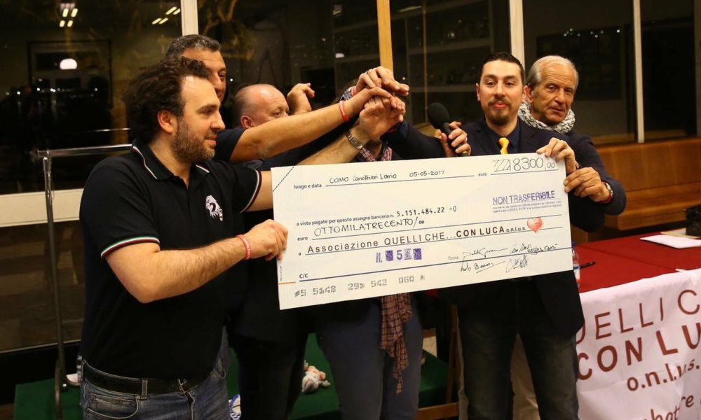 Dalla maglia di Maldini alla scarpa firmata da Pelè: un successo l’asta benefica dei tifosi di Como e Cantù