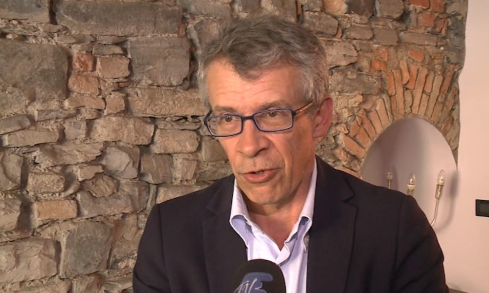 Scandalo Patria, la proposta degli albergatori. Cassani: “Coinvolgere i privati per organizzare le crociere”