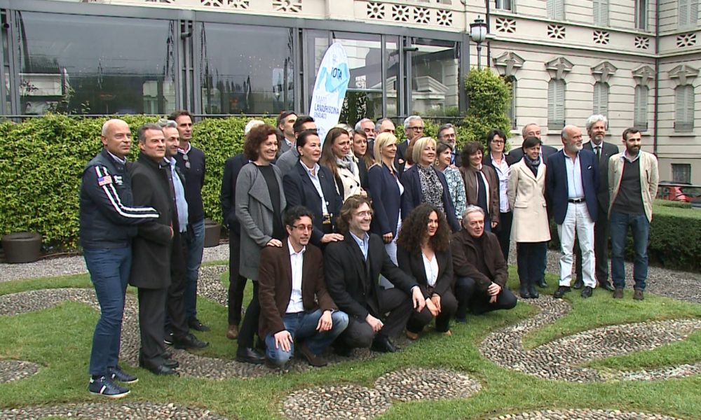 Landriscina presenta la lista civica “Insieme”. “Orgoglioso di loro, ora nuova fase della campagna”