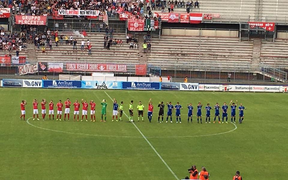 Finiscono al primo turno i playoff per il Como, il Piacenza vince 2-1. Le parole di Akosua Puni Essien