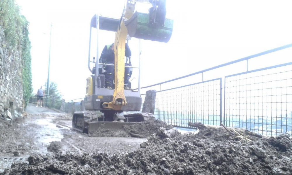 VIDEO Blevio, tracimati due torrenti tra le frazioni: evacuate cinque famiglie