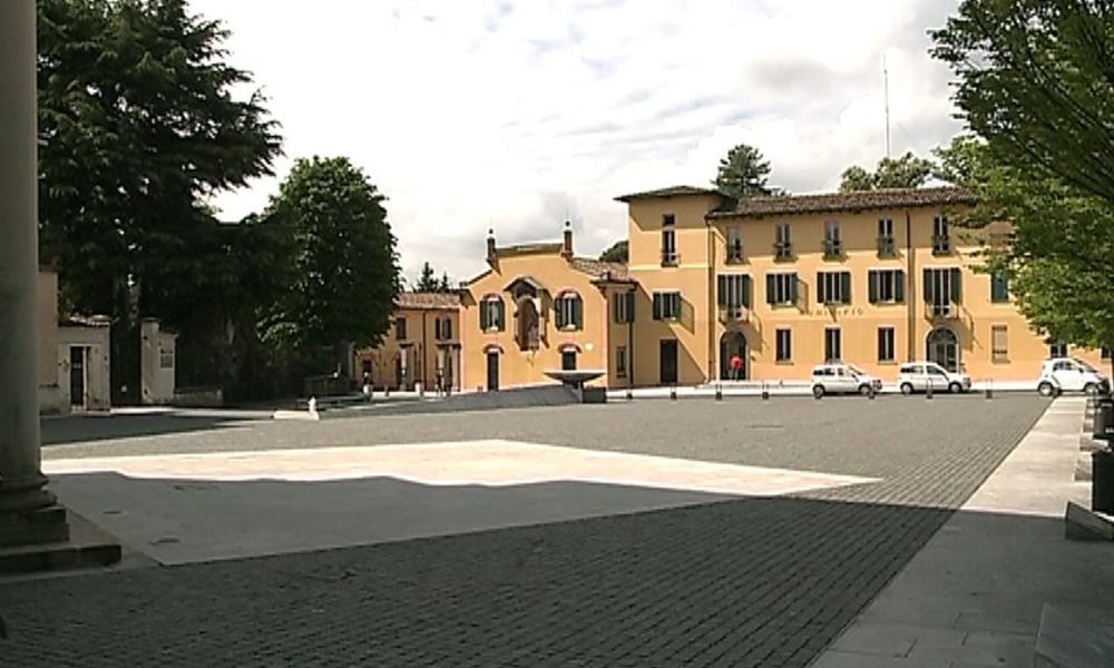 Voci da Erba, cittadini schivi. Il sindaco: “una ferita che si riapre”