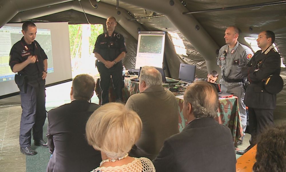 Disastro simulato: maxi esercitazione dei carabinieri tra Canzo e Caslino d’Erba